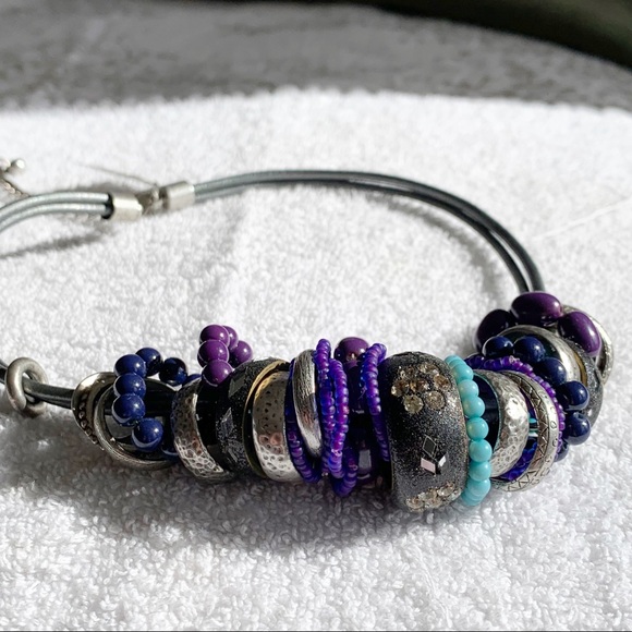 Chico’s Vida Short Necklace - Picture 3 of 4